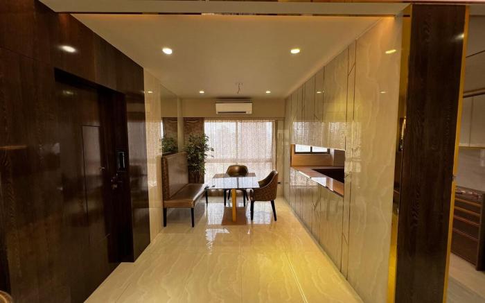 Downtown Apartment at Mahalaxmi Race Course, 1501