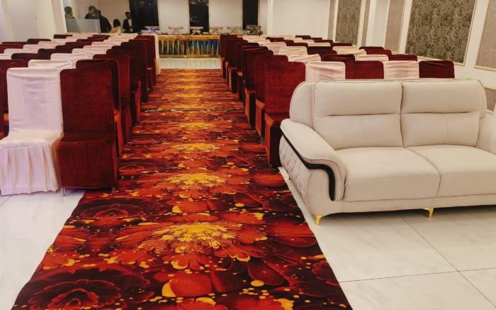 HOTEL KING'S PARADISE Airport