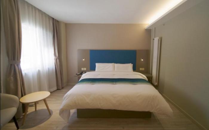 Home Inn Style Beijing Shangdi Qinghe Metro Station