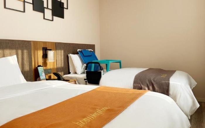Home Inn Plus Beijing Tiananmen Square Qianmen Dashilan Pedestrian Street