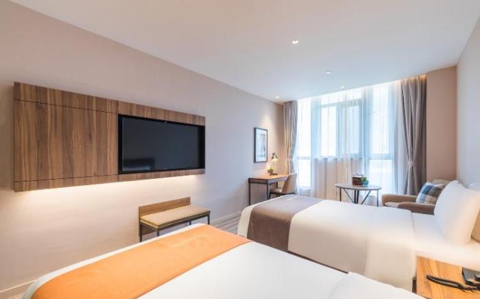 Home Inn Plus Beijing South Station Wanda Plaza