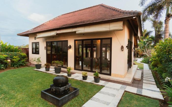 Bali Hai Luxury Villa in Nyanyi