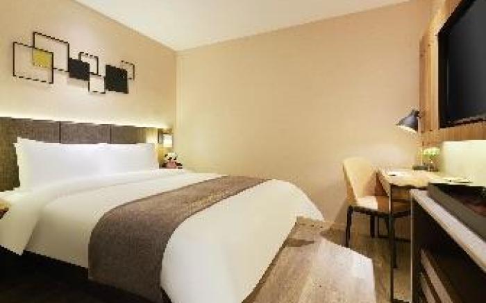 Home Inn Plus Chengdu Longquanyi Duzhong Road Aerospace City