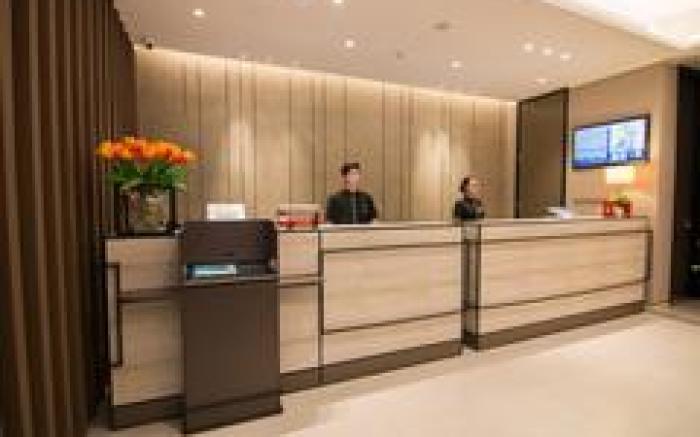 Home Inn Plus Chengdu Gaoxin Global Center SKP