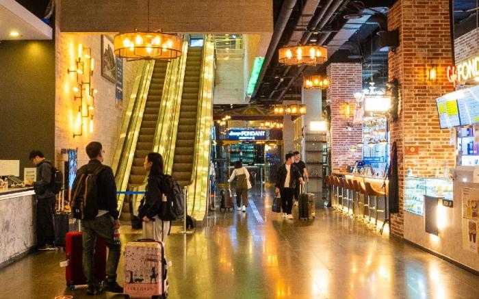 Incheon Airport Global Hotel & Suites (Unseo Station)