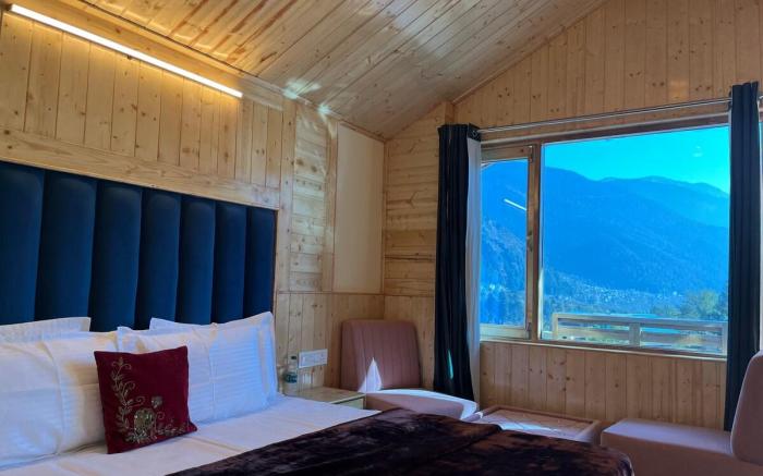 AP Huts- Pinecrest | 1 Room By Homeyhuts