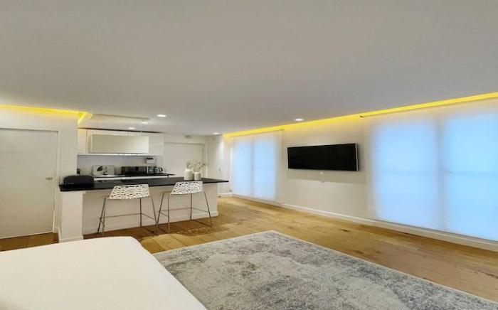 Bright studio - 2P - OperaHaussmann