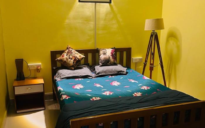Bimban’s A quaint 1bhk with balcony.