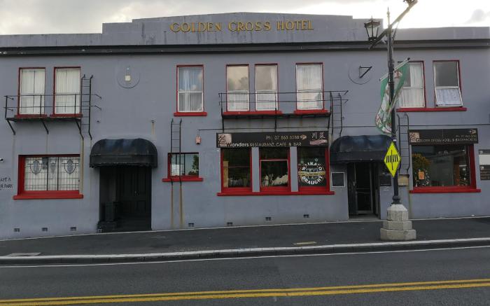 Golden Cross Hotel