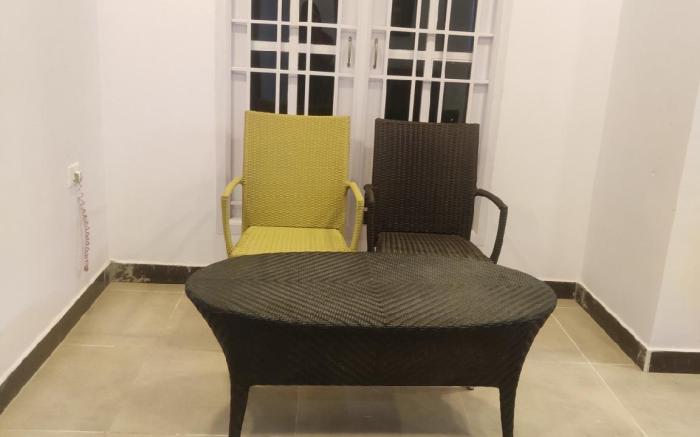 Chill Breeze Castle - 4BHK Villa with Captivating city view & Mountain view, Wifi, Campfire, Homemad