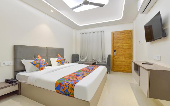 FabHotel Synergy Stays
