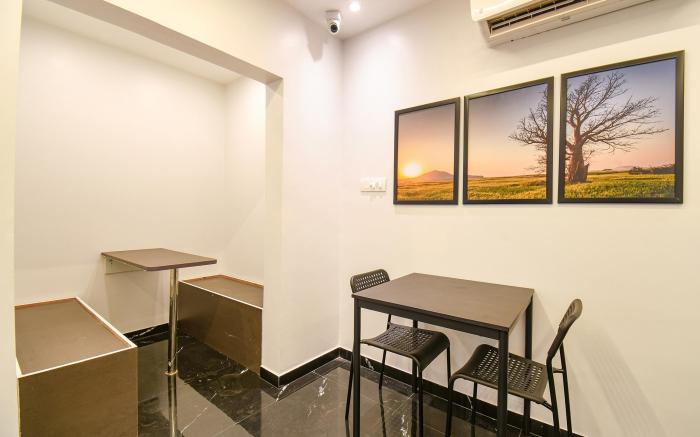 FabHotel Olives Suites