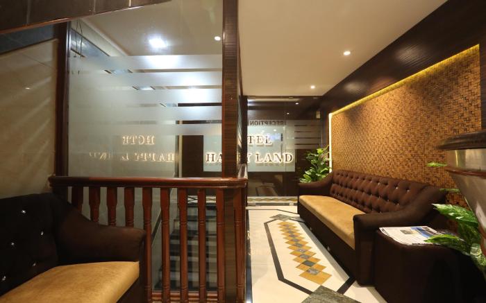 Hotel Happyland
