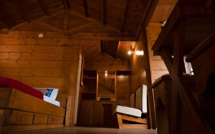 Wood House Honeymoon Cottage