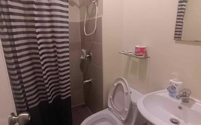 Clean and affordable Condo in IT Park, Cebu City