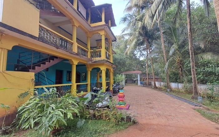 Mukund Sadan Guest House R-4