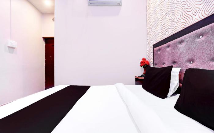 Hotel O S B Guest house