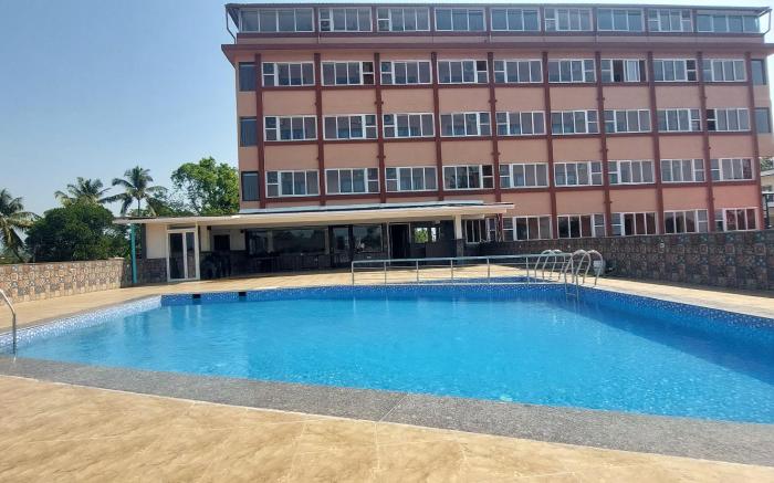Nazri Hotel