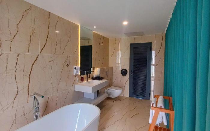 Ruby Ocean Villa & Resort