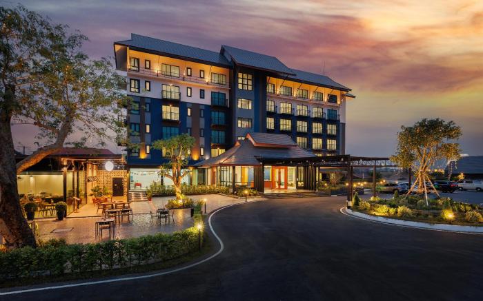 The Horizon Groove Hotel