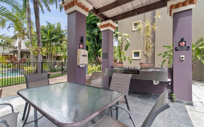Coral Luxe Resort -  9 Pools Gym    BBQ