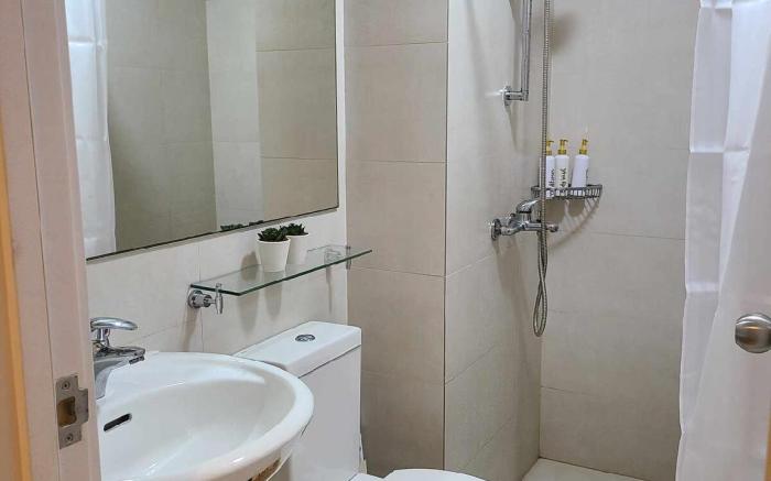Staycation in Mandaluyong near Makati and BGC