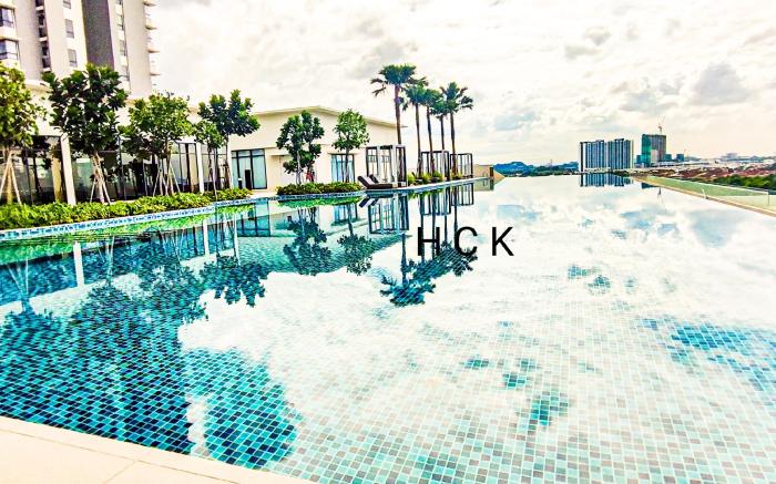 Above Mall at Sunsuria Forum by HCK