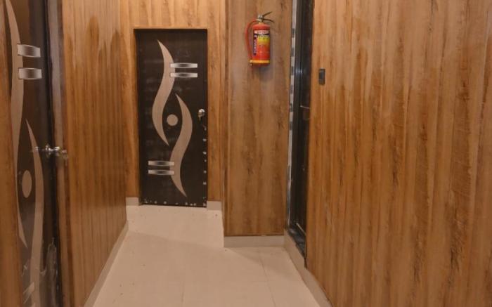 Goroomgo Narayan Niwas Homestay Near Ram Mandir Ayodhya
