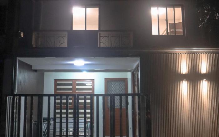 Modern Townhouse in San Fernando (Solana Suites)