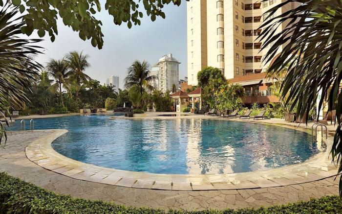 Apt 3BR City View Sudirman Condominium by Travelio