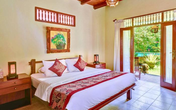 Entire House 3 BR with Private Pool w/ Huge Garden