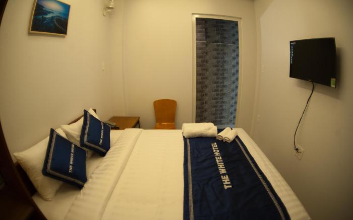 The white guest house
