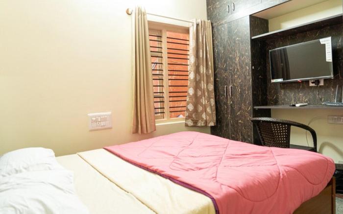 Lovely private 1BHK flat
