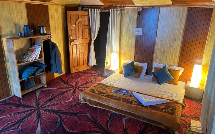 Apple Valley Homestay 