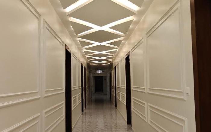 Royal Grand Hotel & Suites Rooms 