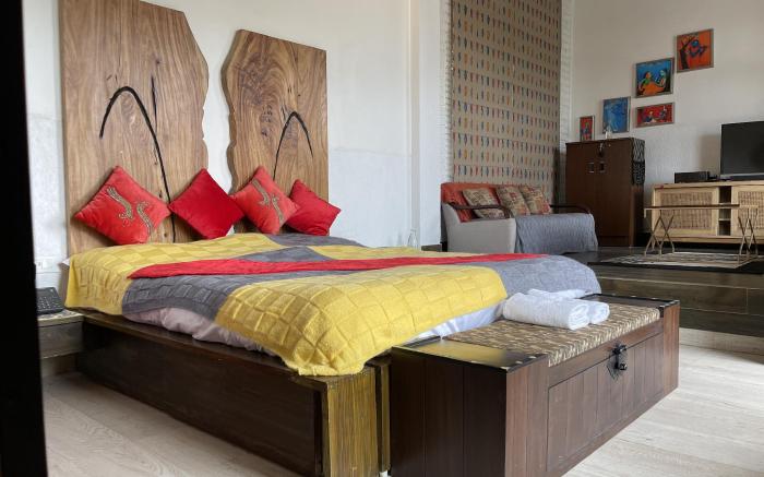 The Bluedoor-A Riverside Luxe Villa in Dehradun