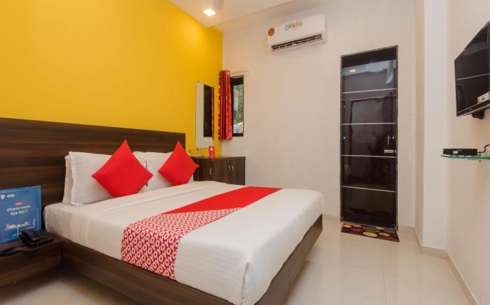 OYO 11498 Hotel Bliss Executive