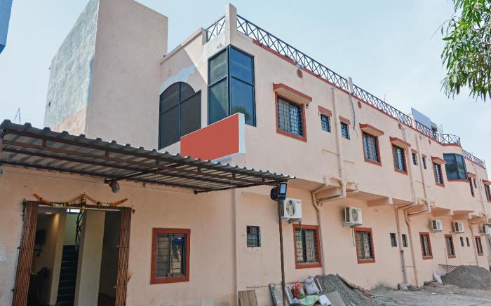OYO 24756 Devi Residency