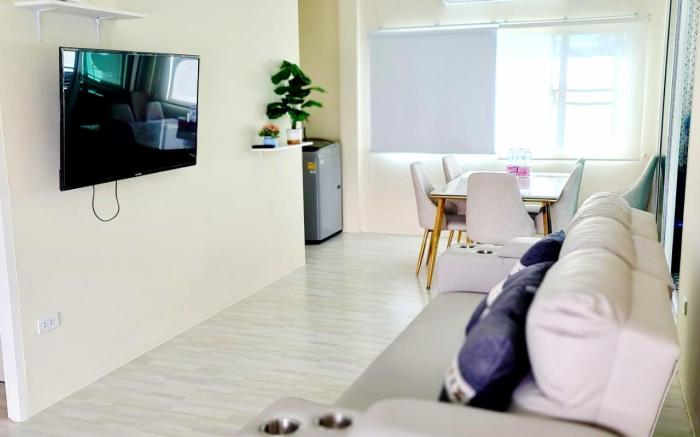 Modern Comfort, Country Charm