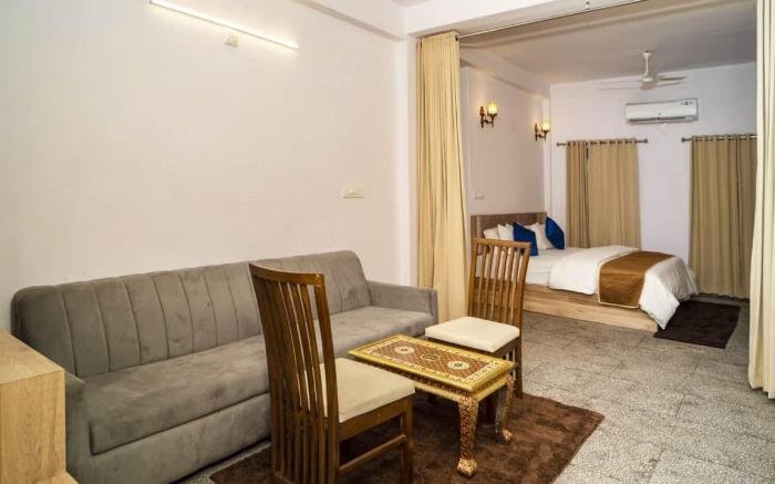 Devdarshan Hotel & Restaurant