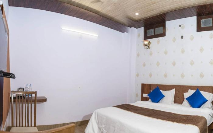 Devdarshan Hotel & Restaurant
