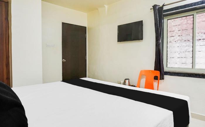 Hotel O Sarovar