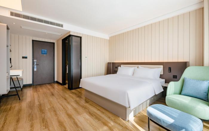 Hanting Hotel Shangqiu Station North Square
