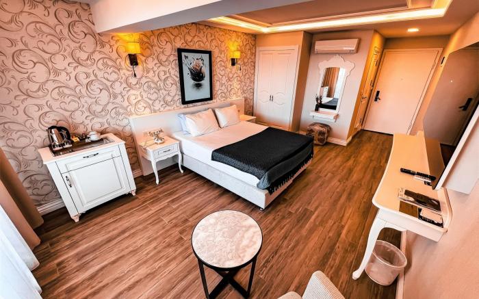 Assos Longevity Hotel