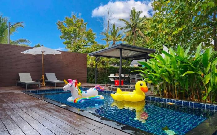 Brick Box Pool Villa Café & Restaurant