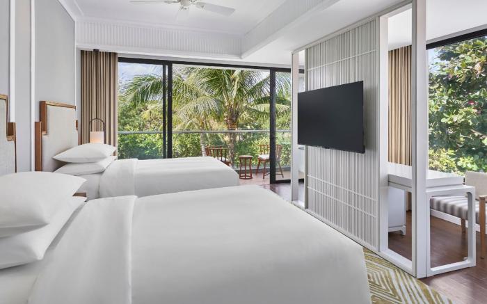 Romantic Retreat:4BR Beachfront Villa for Couples