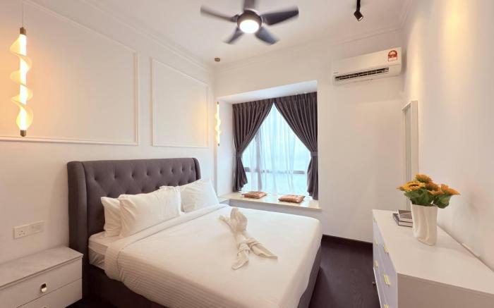 Amaze Seaview 3BR unit at R&F Seine Region by ANJU