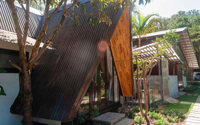 Vạn Tùng Homestay & Café