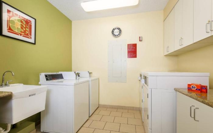 Sonesta Simply Suites Houston Brookhollow