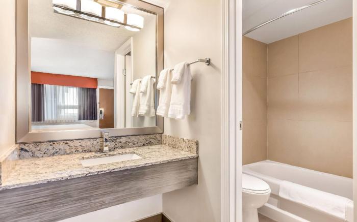 Days Inn by Wyndham Airdrie